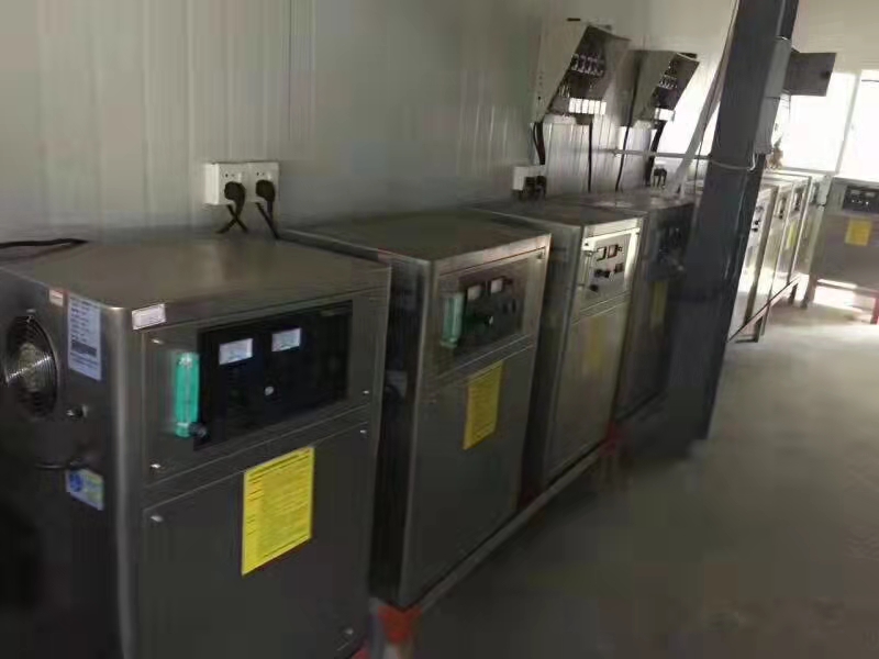 兩用型臭氧發(fā)生器，制氧機(jī)廣泛應(yīng)用于水產(chǎn)養(yǎng)殖行業(yè)